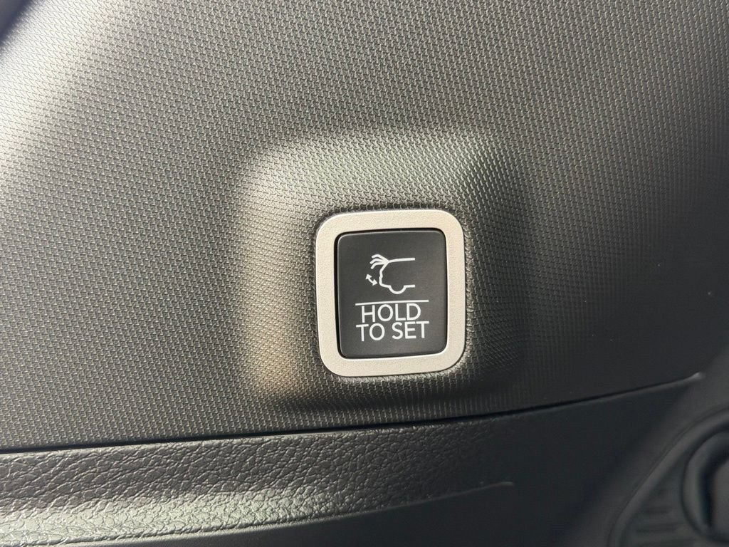 New 2026 Jeep Grand Cherokee Altitude AWD/4WD image 27