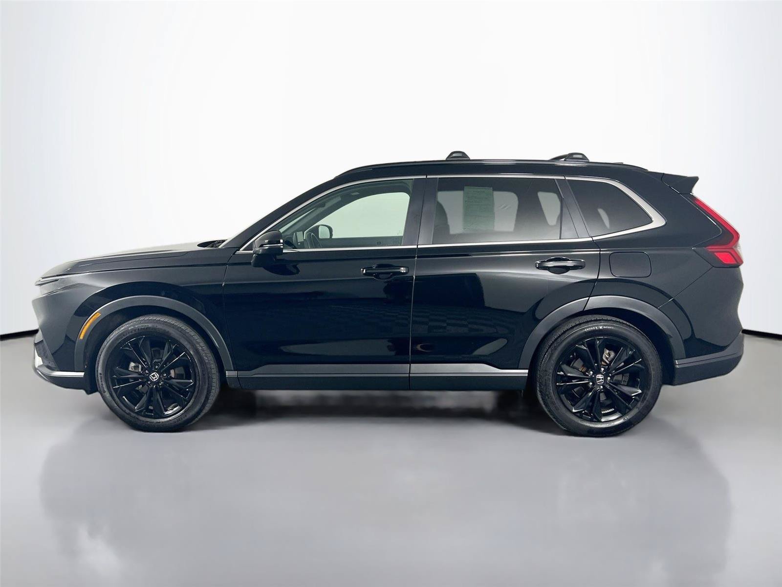 Used 2025 Honda CR-V Sport Touring image 3