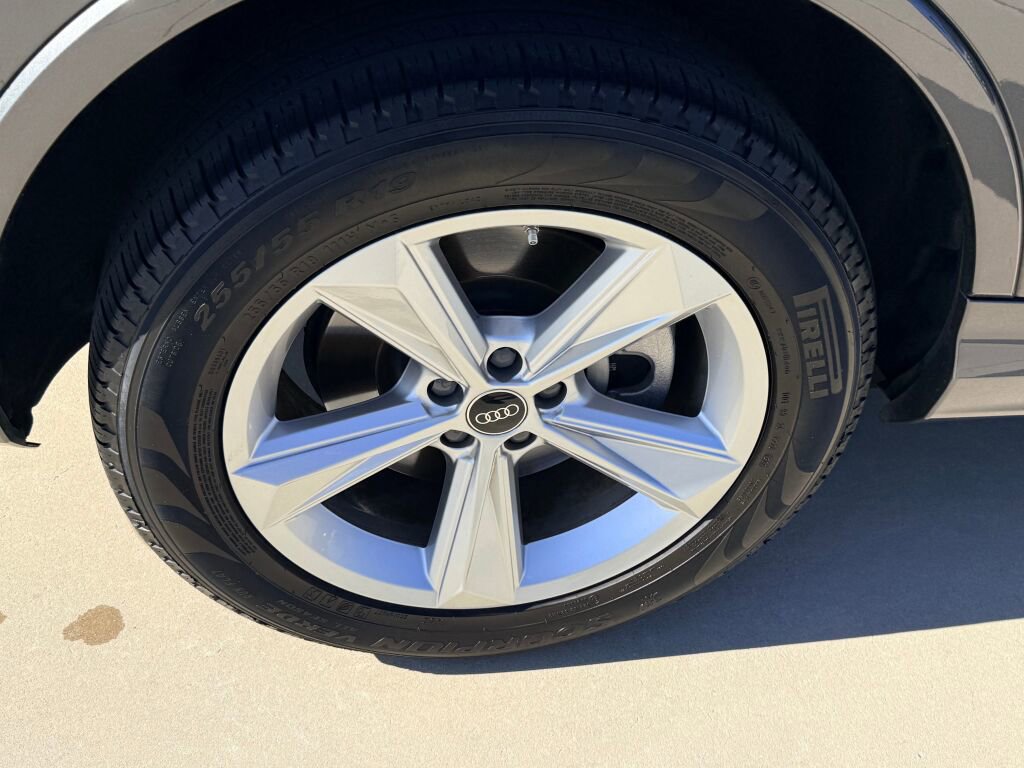 Used 2023 Audi Q7 2.0T Premium Plus image 12