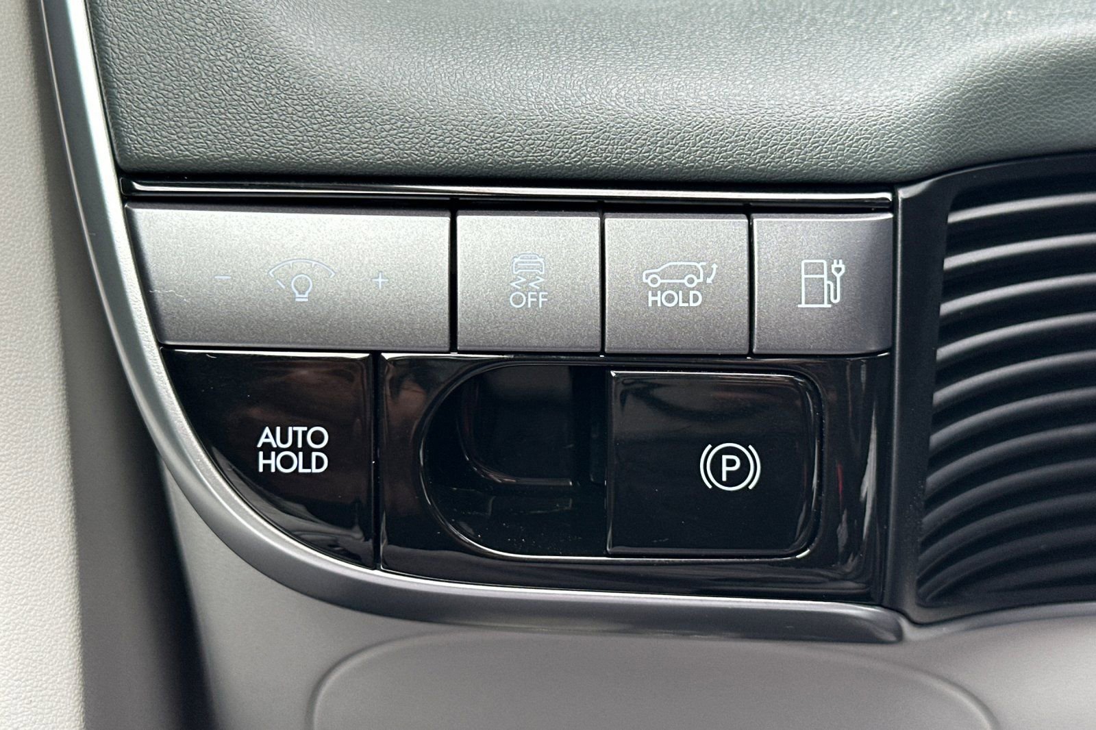 Used 2025 Hyundai Ioniq 5 Limited image 42