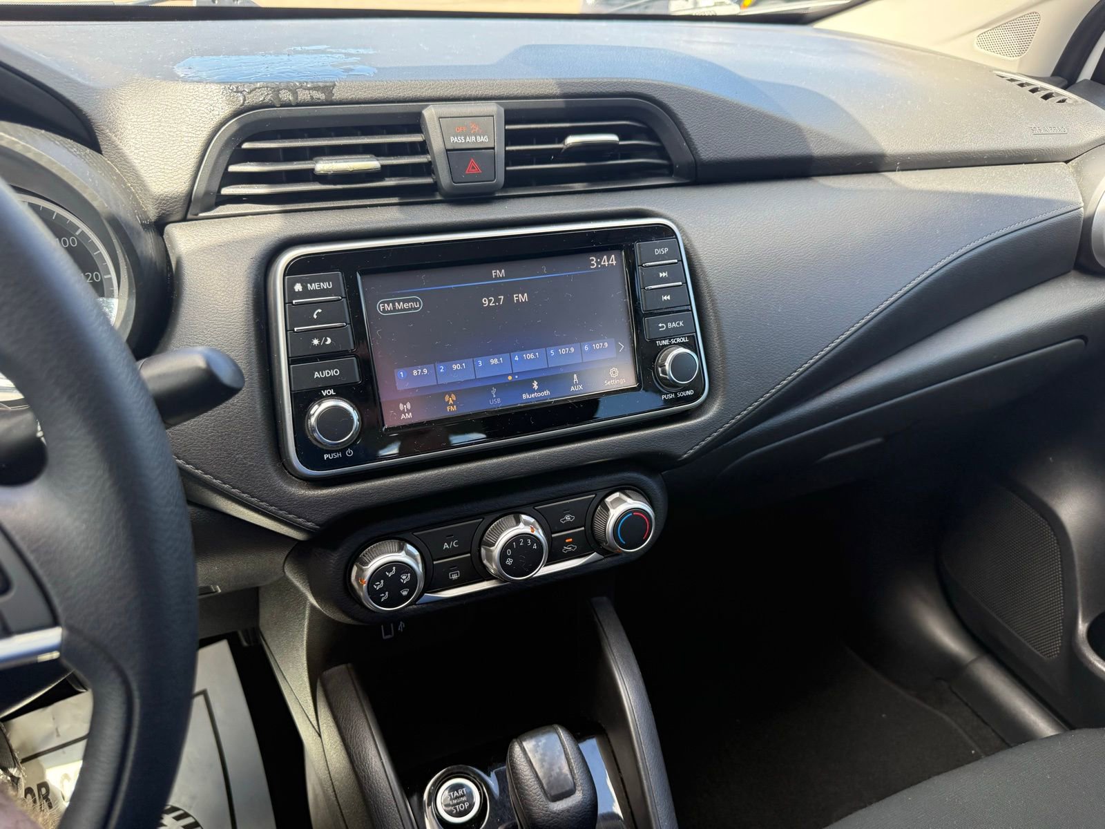 Used 2020 Nissan Versa S image 21