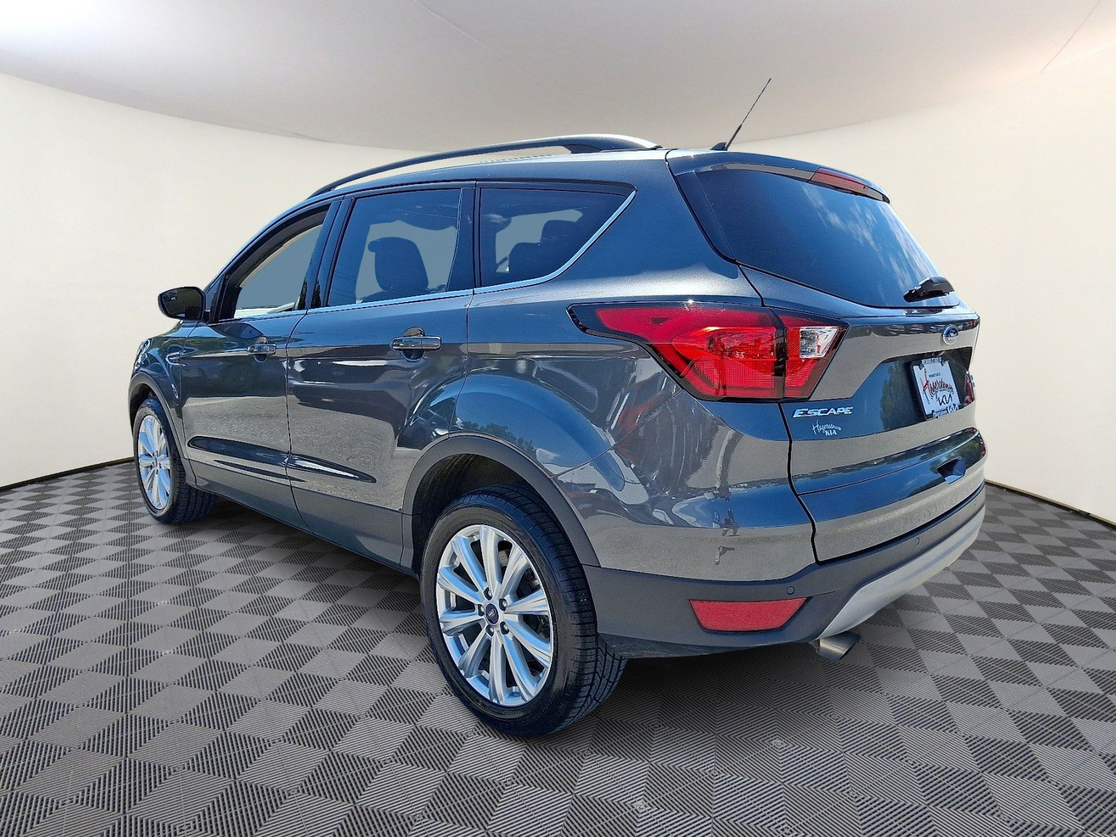 Used 2019 Ford Escape SEL AWD/4WD image 4
