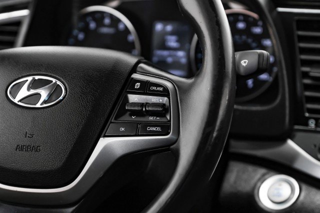 Used 2017 Hyundai Elantra Limited image 17