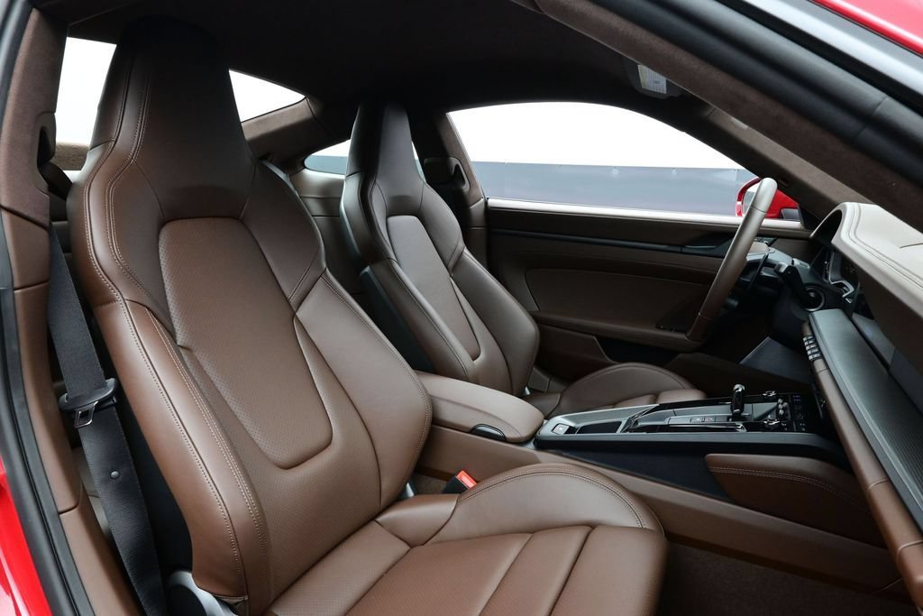 Certified 2026 Porsche 911 Carrera 4 GTS AWD/4WD image 9