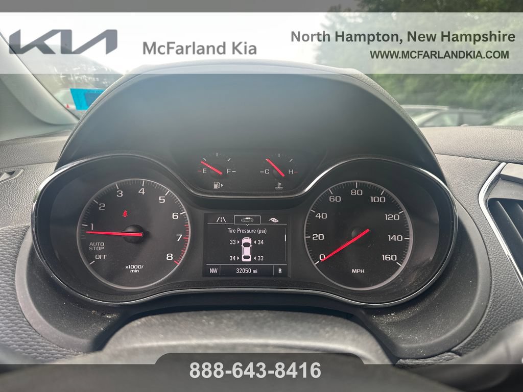 Used 2019 Chevrolet Cruze LT w/ Convenience Package FWD image 19