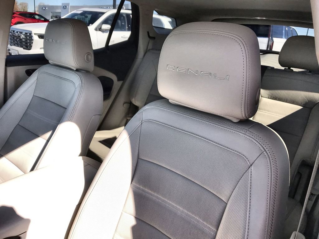Used 2022 GMC Terrain Denali w/ LPO, Floor Liner Package image 11