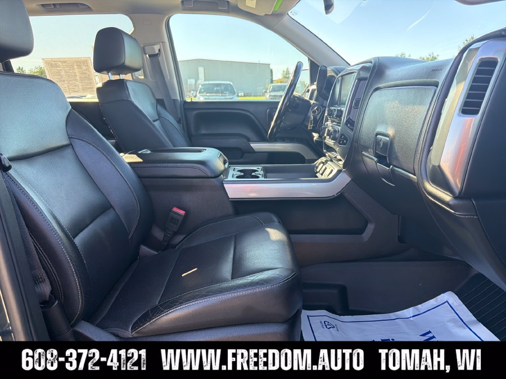 Used 2017 Chevrolet Silverado 1500 LTZ Z71 w/ LTZ Plus Package AWD/4WD image 34
