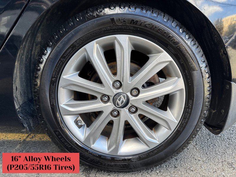 Used 2015 Hyundai Elantra SE w/ Option Group 02 image 29