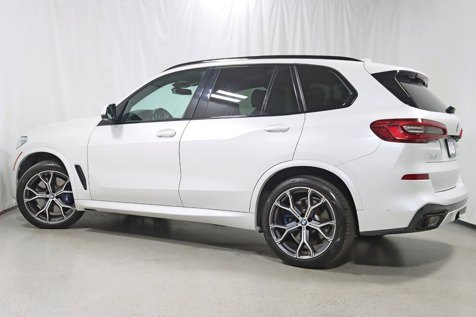 Used 2020 BMW X5 xDrive40i w/ Premium Enhanced Package AWD/4WD image 10