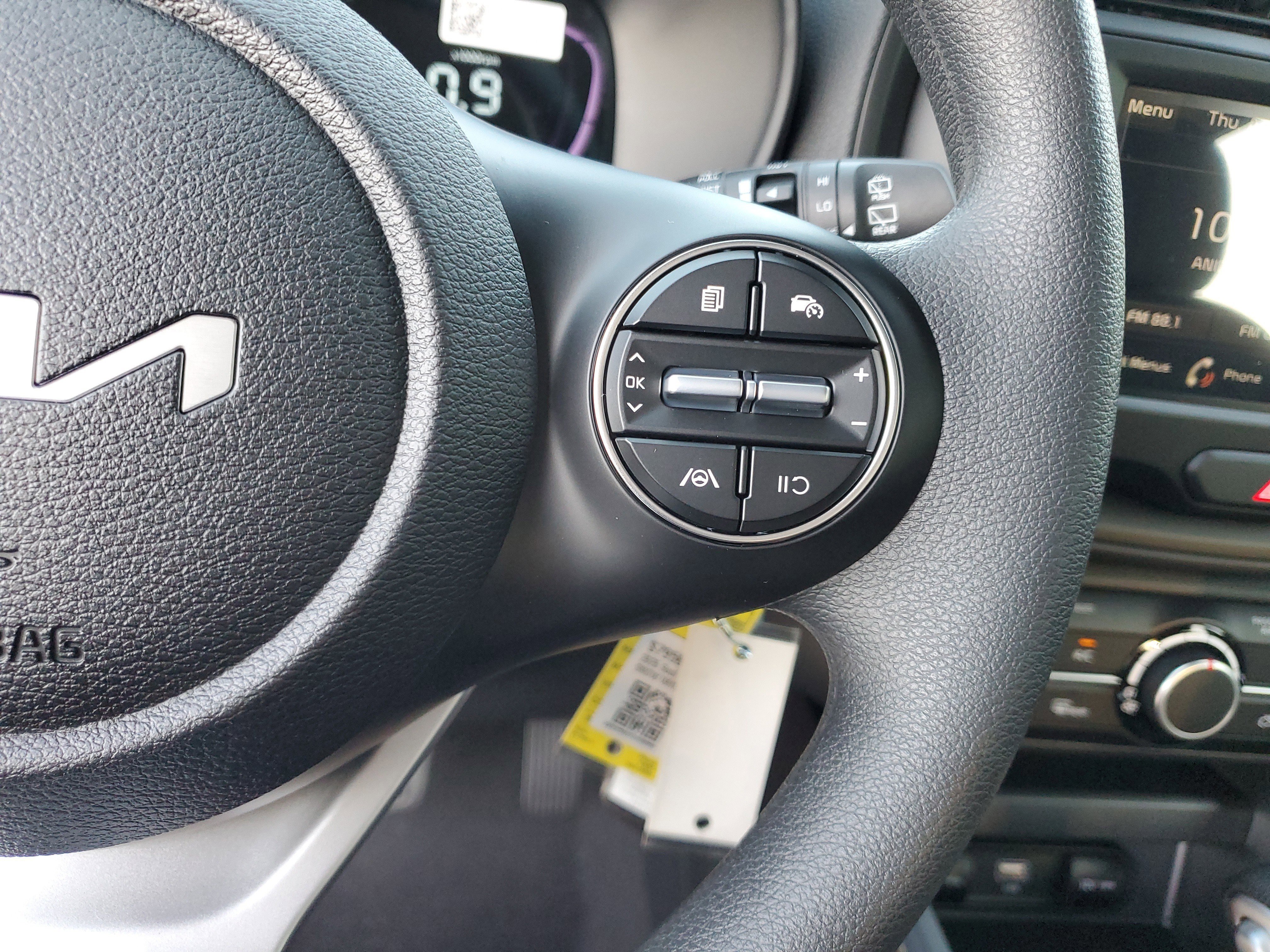 Used 2025 Kia Soul LX FWD image 34