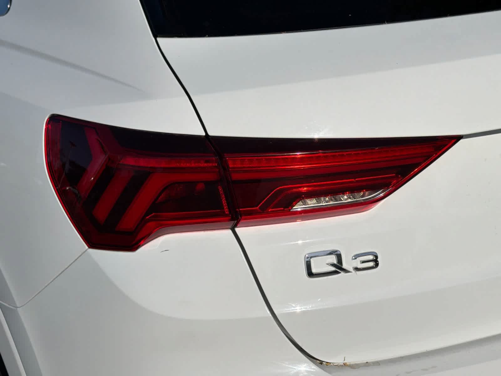 Used 2023 Audi Q3 2.0T Premium w/ Convenience Package AWD/4WD image 28