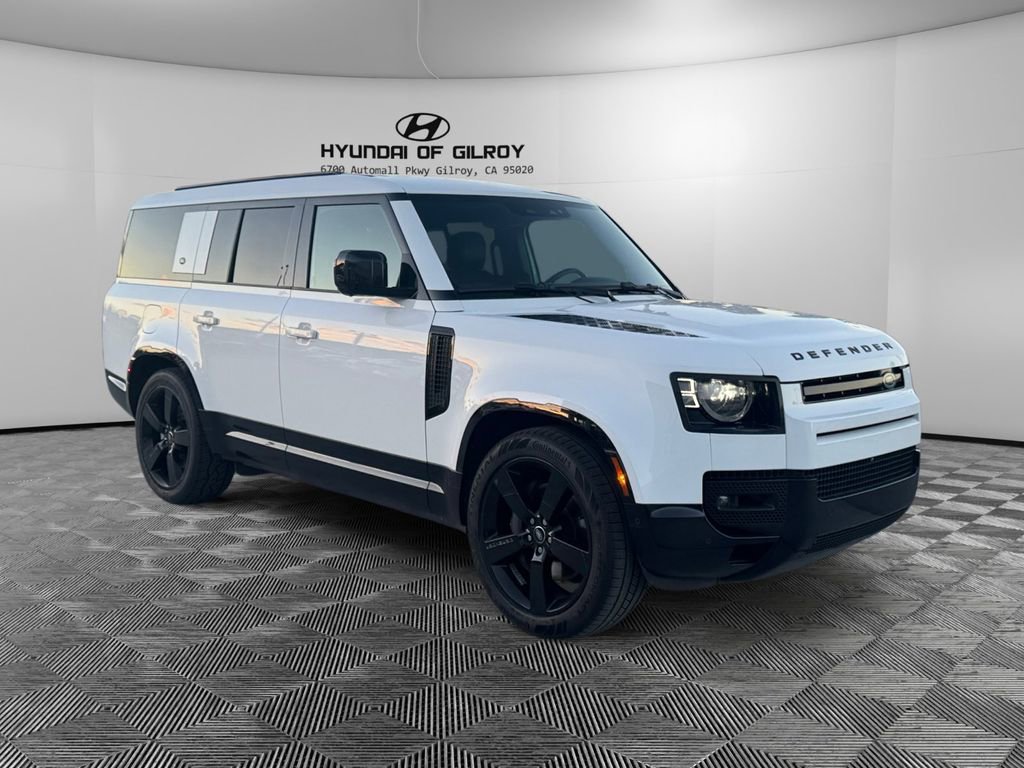 Used 2024 Land Rover Defender 130 X-Dynamic SE image 3