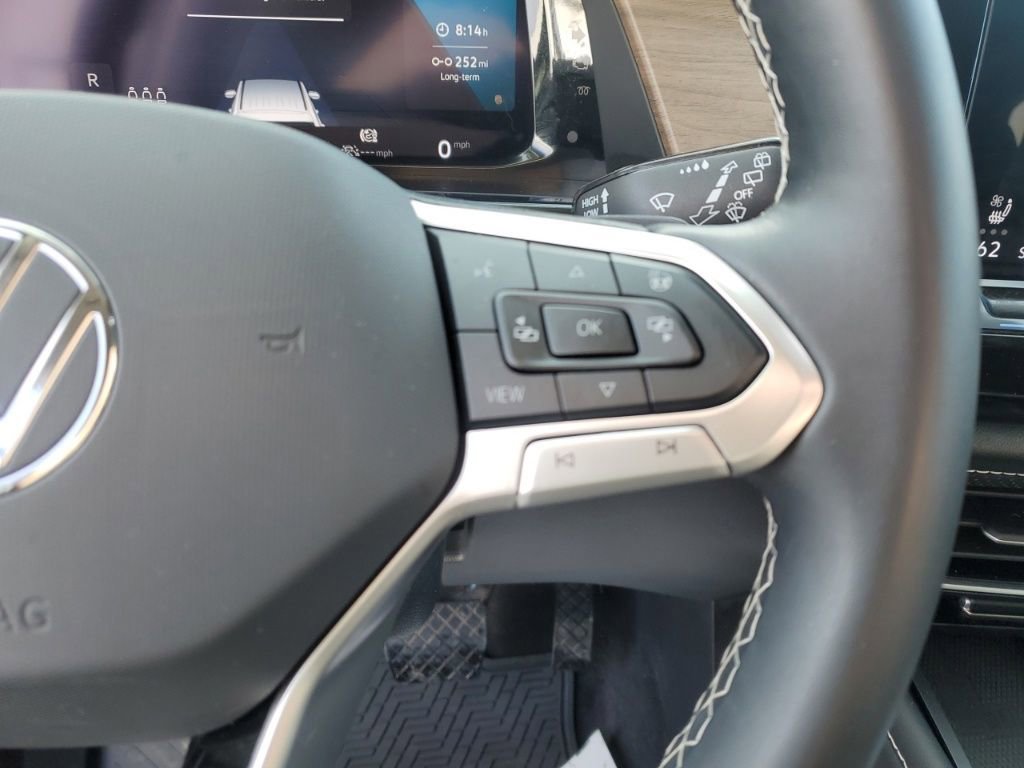 Used 2024 Volkswagen Atlas SE image 15