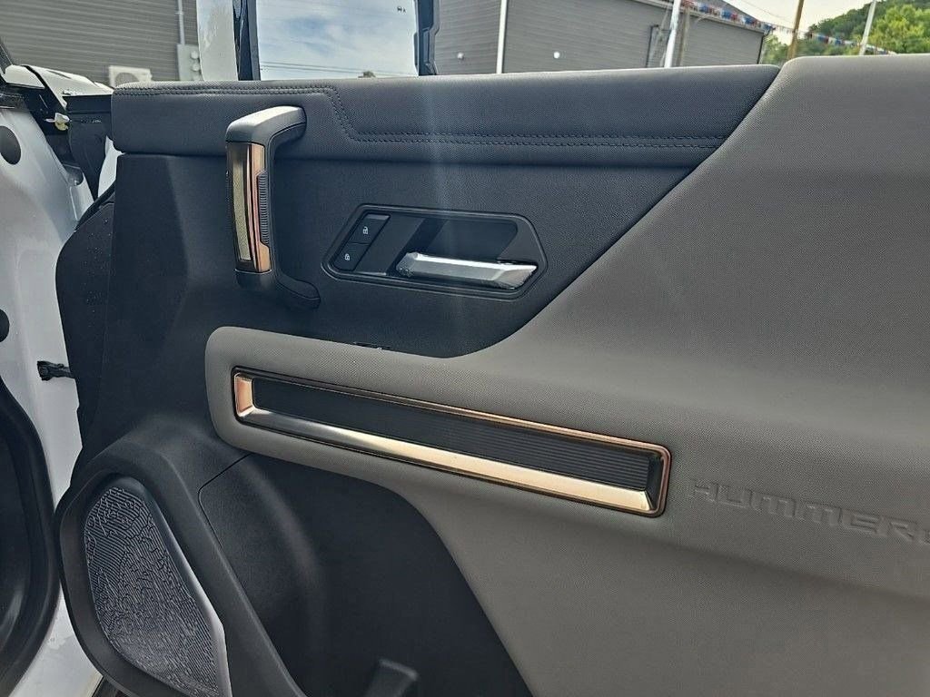New 2025 GMC Hummer EV 3X image 29