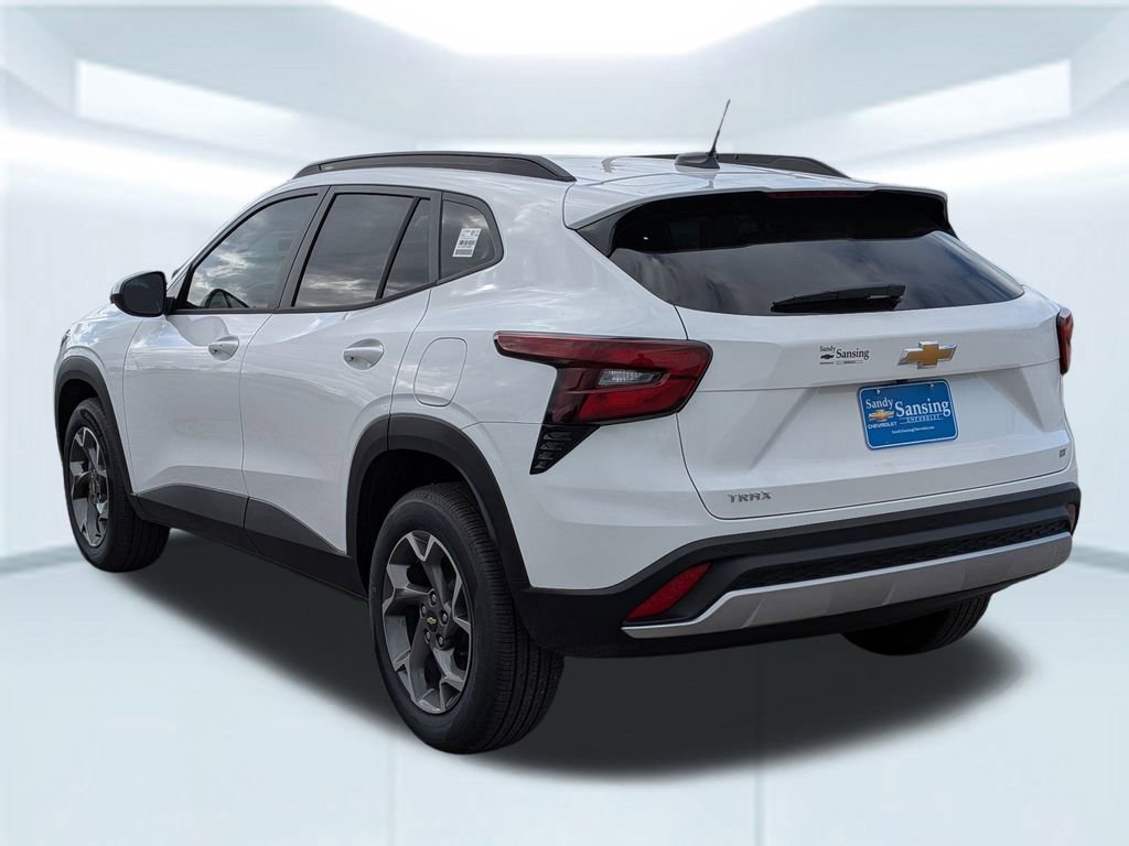 New 2026 Chevrolet Trax LT w/ Sunroof Package FWD image 4