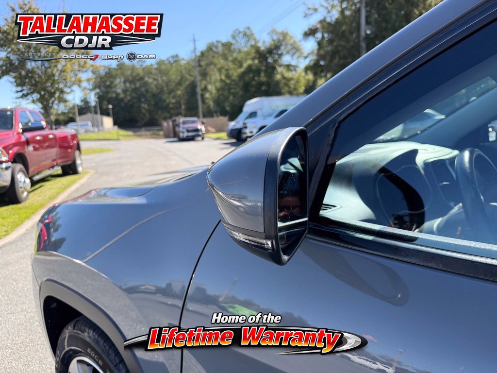 Used 2021 Jeep Cherokee Limited w/ Elite Package AWD/4WD image 14