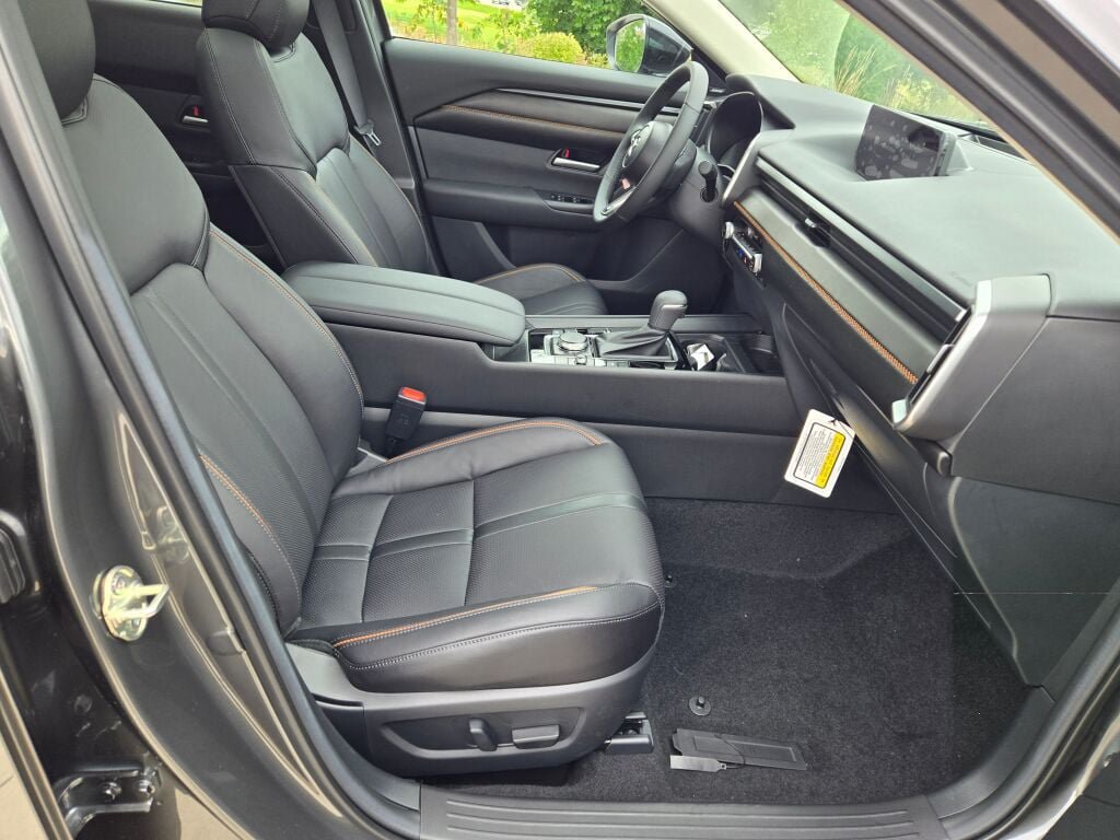 New 2026 MAZDA CX-50 AWD 2.5 Hybrid w/ Weather Package image 4