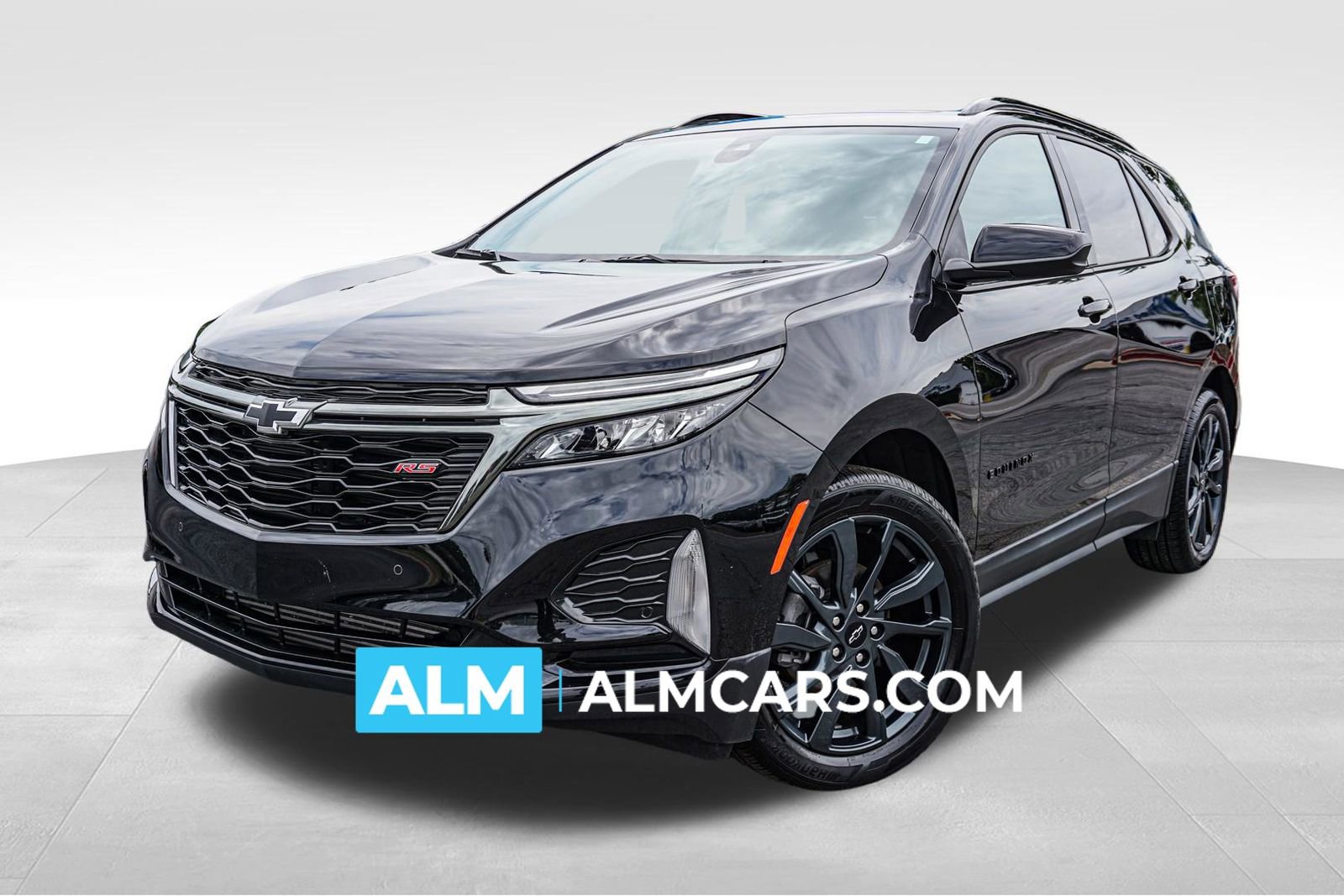 Used 2023 Chevrolet Equinox RS FWD image 1