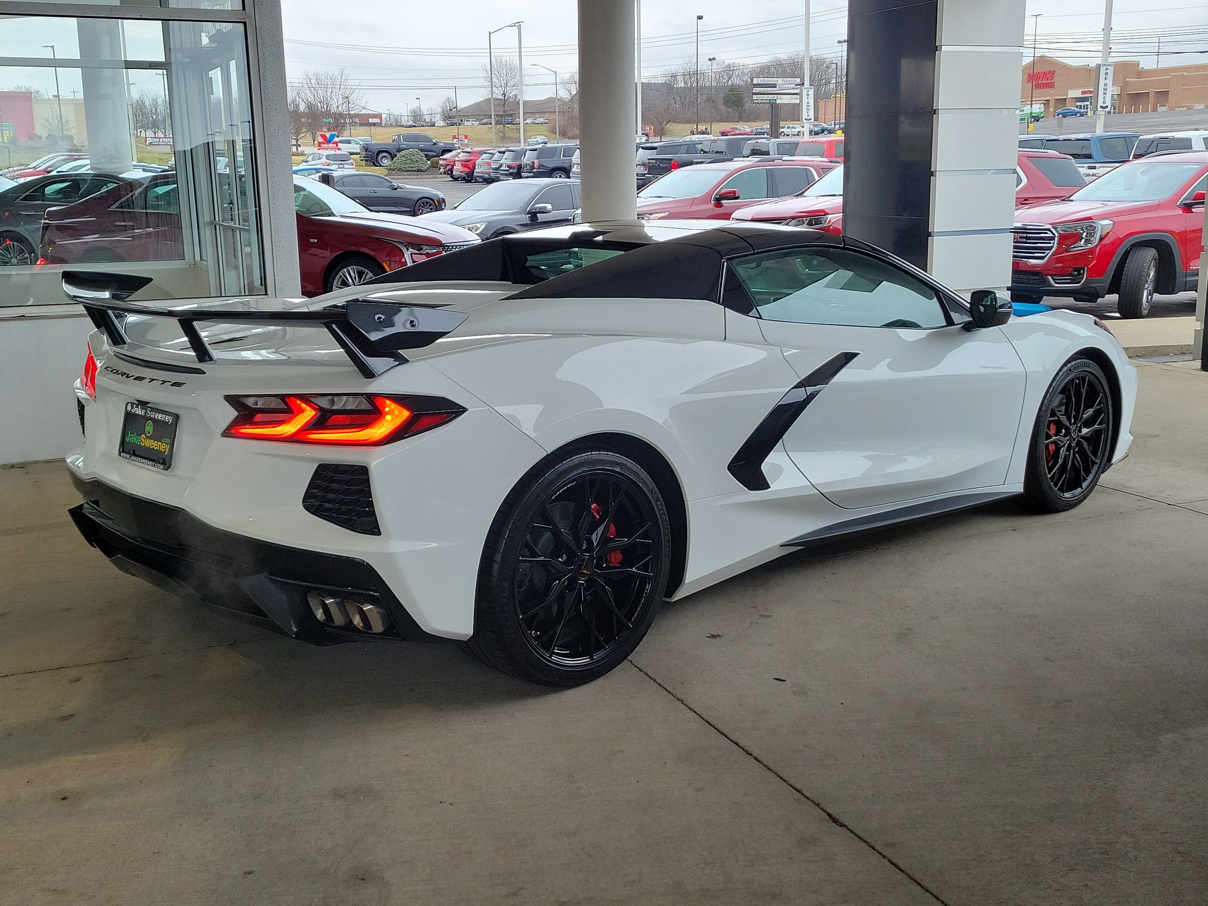 Used 2023 Chevrolet Corvette Stingray Premium Conv w/ 3LT image 4