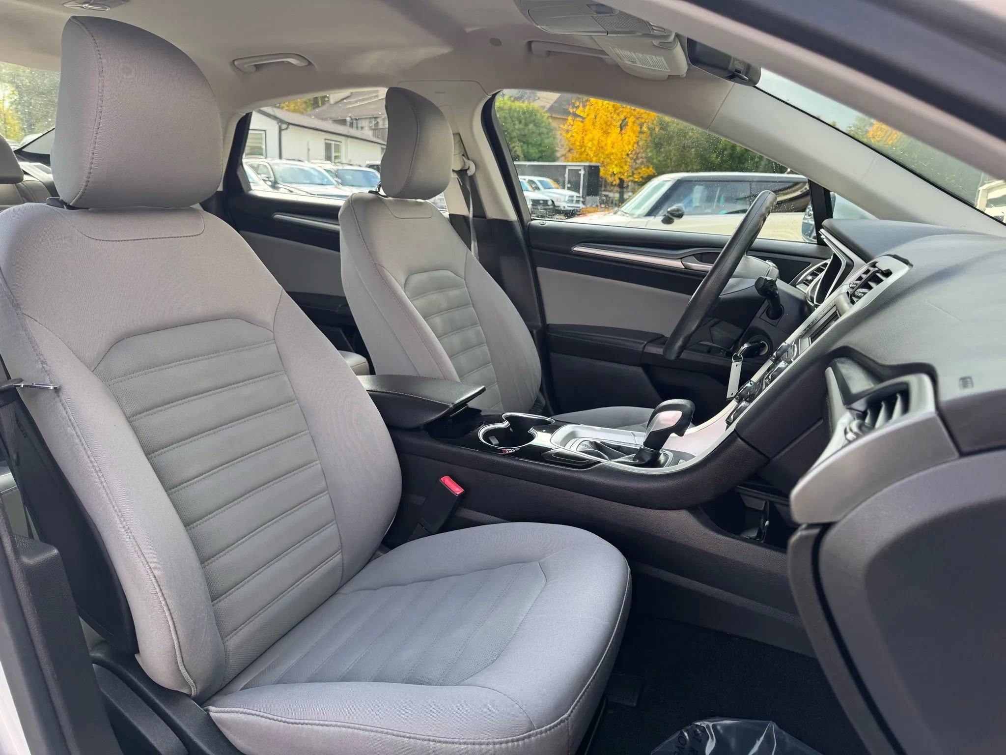 Used 2015 Ford Fusion S image 22