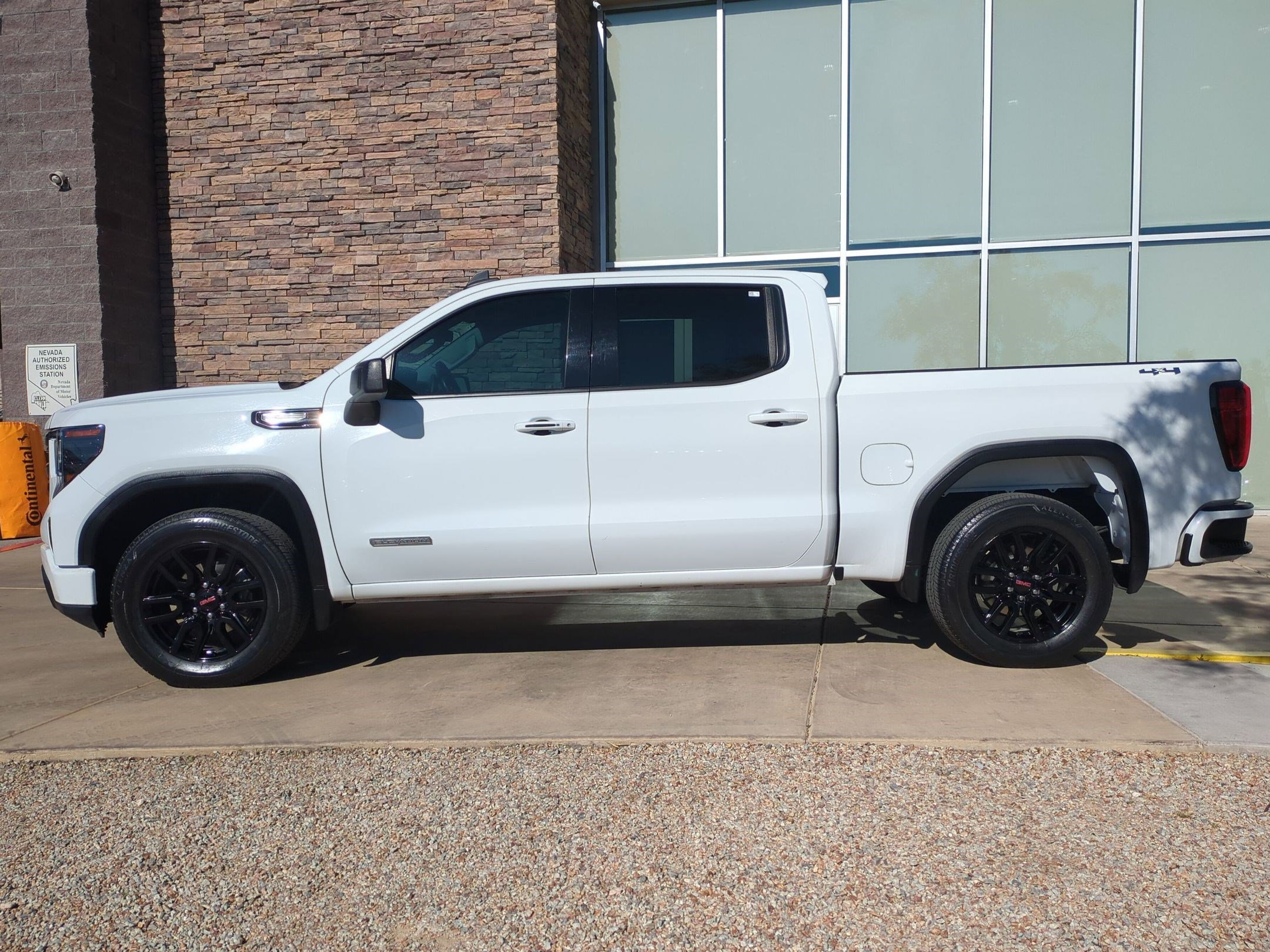 Certified 2023 GMC Sierra 1500 Elevation image 2