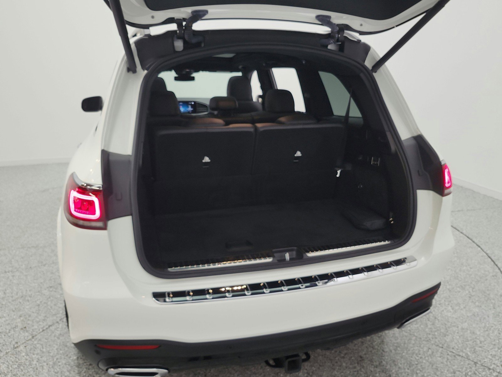 Used 2023 Mercedes-Benz GLS 450 4MATIC image 24