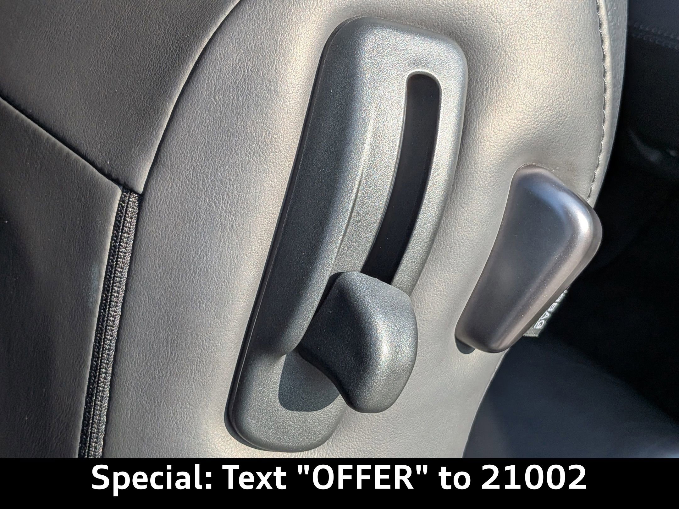 Used 2021 Nissan GT-R Premium image 16