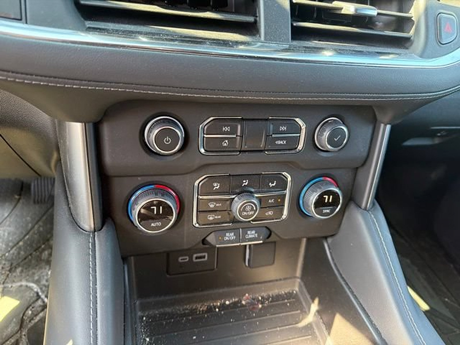Certified 2024 Chevrolet Suburban LS w/ Max Trailering Package AWD/4WD image 14