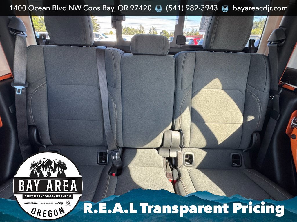 Used 2025 Jeep Gladiator Sport AWD/4WD image 17