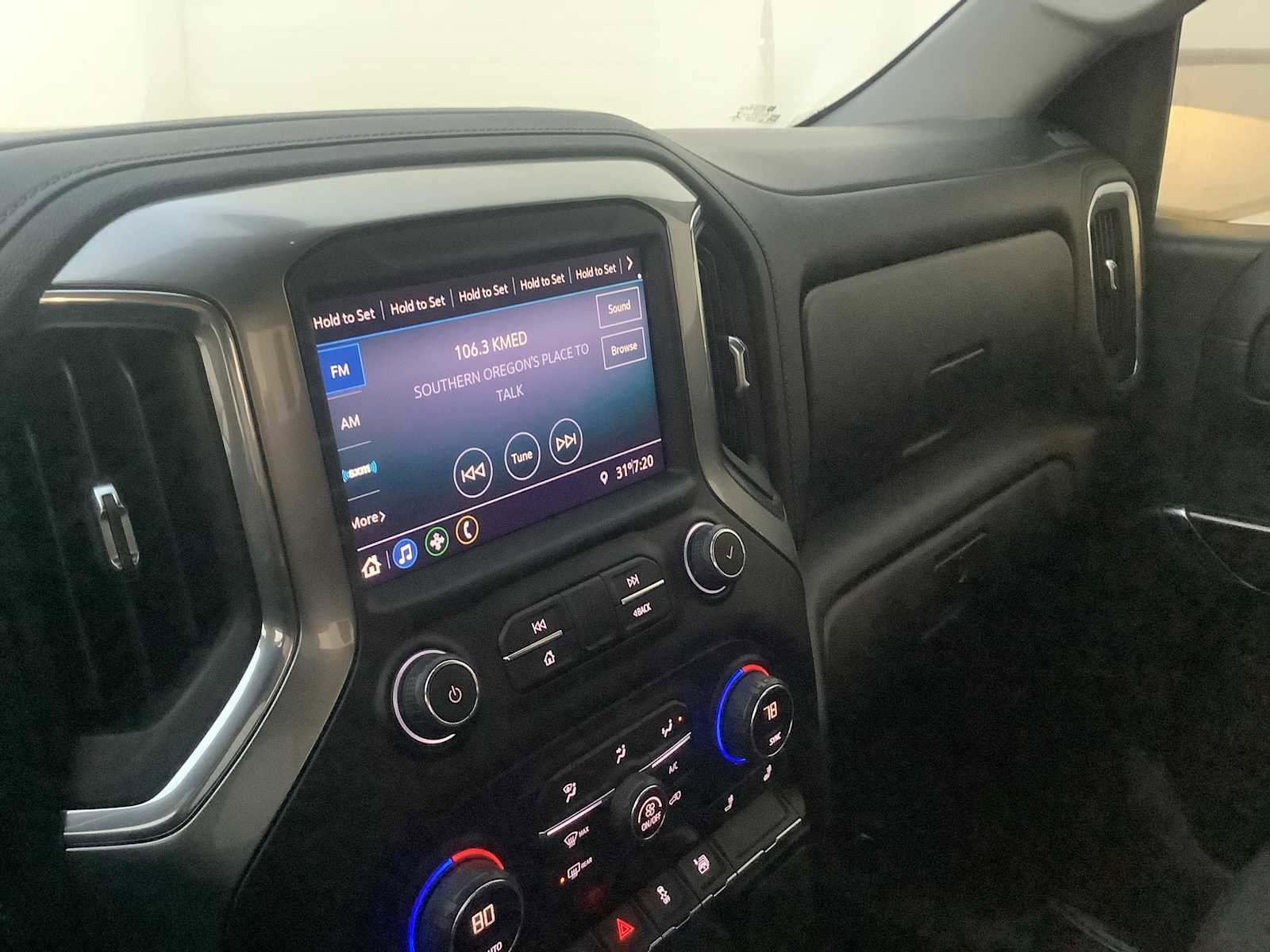 Used 2021 Chevrolet Silverado 1500 LT image 17