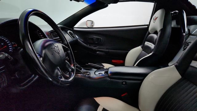 Used 2000 Chevrolet Corvette Convertible w/ Memory Pkg image 12