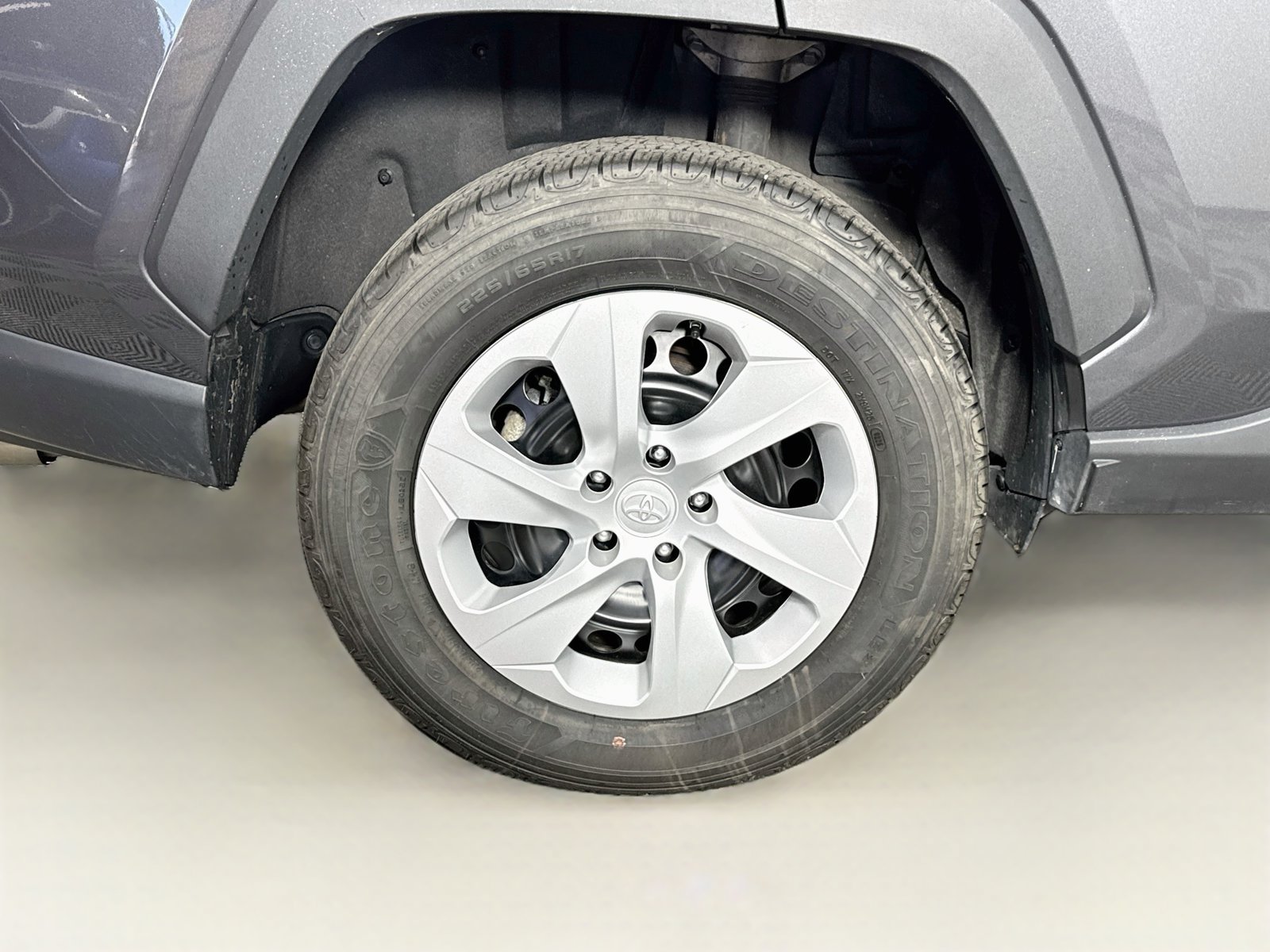 Certified 2025 Toyota RAV4 LE AWD/4WD image 28