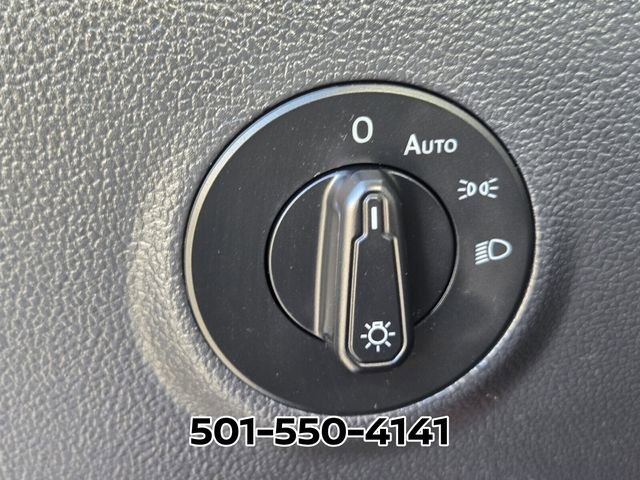 Used 2024 Volkswagen Taos SEL image 41