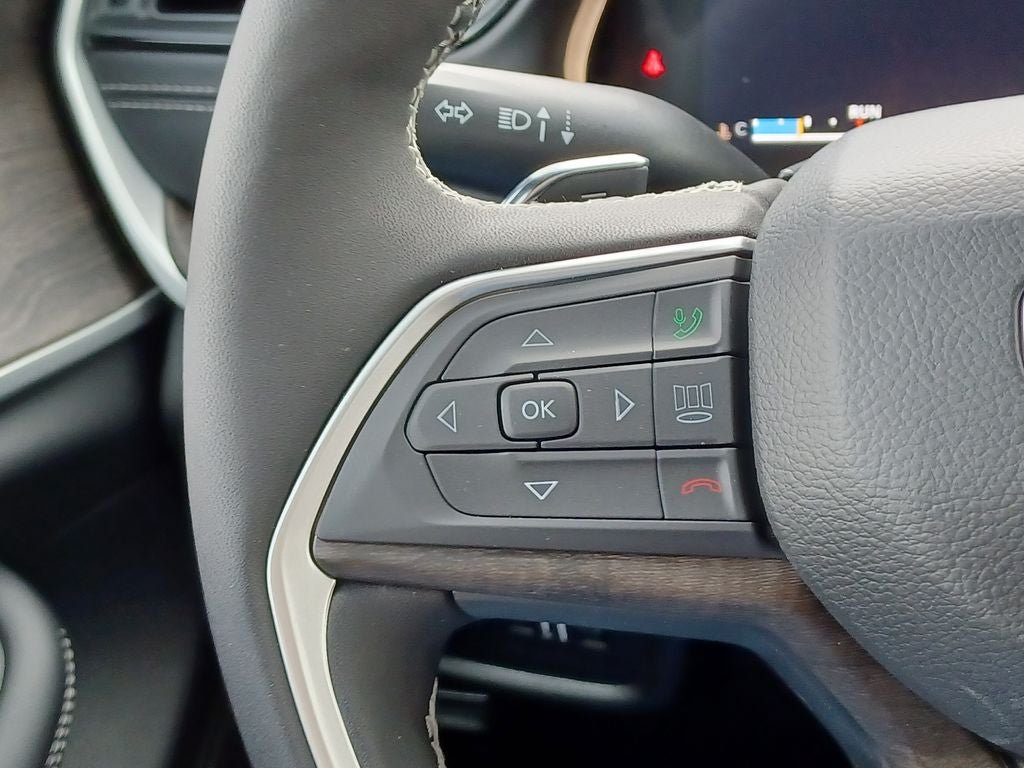New 2026 Jeep Grand Cherokee Altitude AWD/4WD image 15