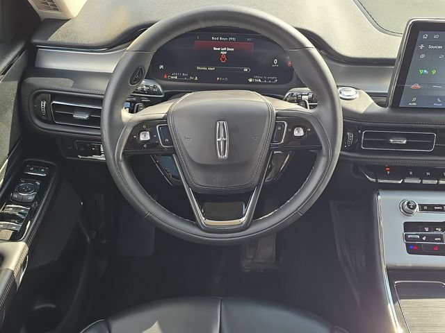 Used 2024 Lincoln Aviator AWD w/ Premium Package image 26