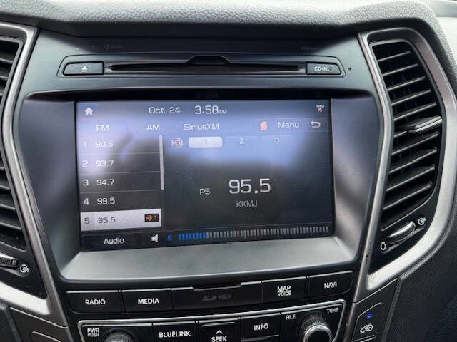 Used 2018 Hyundai Santa Fe Limited w/ Cargo Package image 59