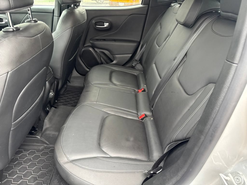 Used 2020 Jeep Renegade Altitude AWD/4WD image 31