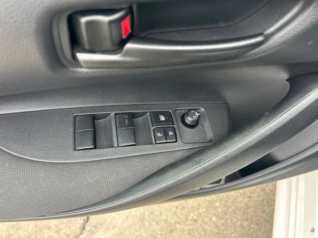 Used 2025 Toyota Corolla LE FWD image 33