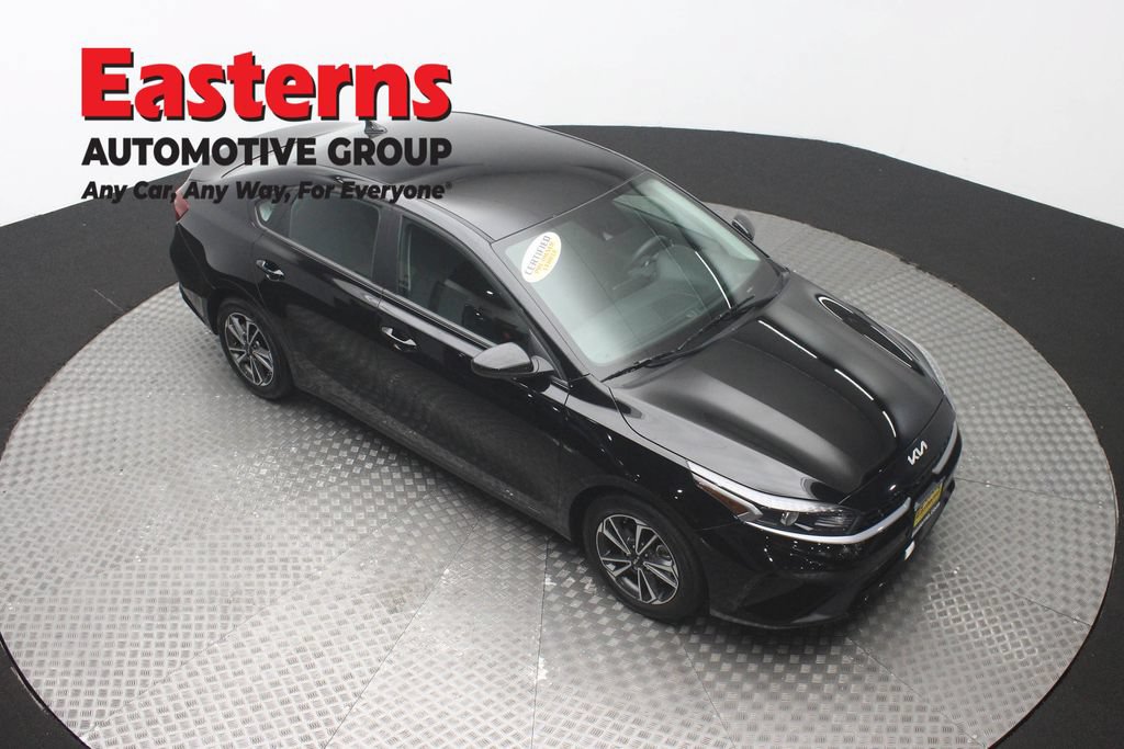 Used 2024 Kia Forte LXS FWD image 3
