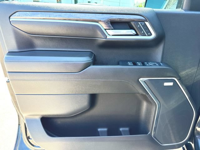 Used 2022 Chevrolet Silverado 1500 LTZ w/ LTZ Premium Package AWD/4WD image 23