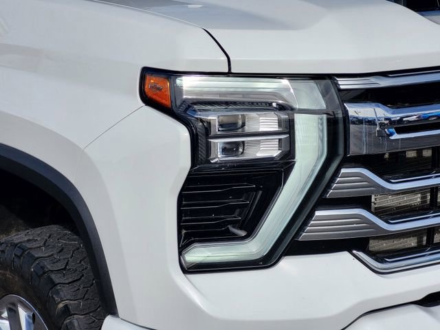 Used 2024 Chevrolet Silverado 3500 High Country w/ High Country Premium Package image 5