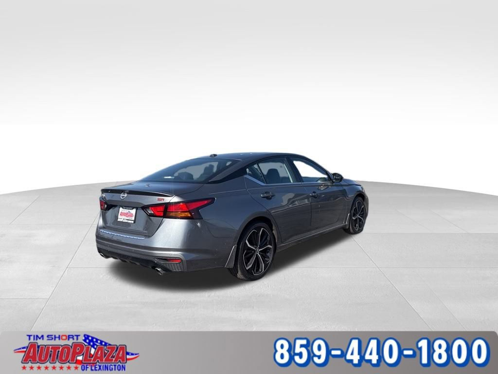 Used 2023 Nissan Altima 2.5 SR image 11