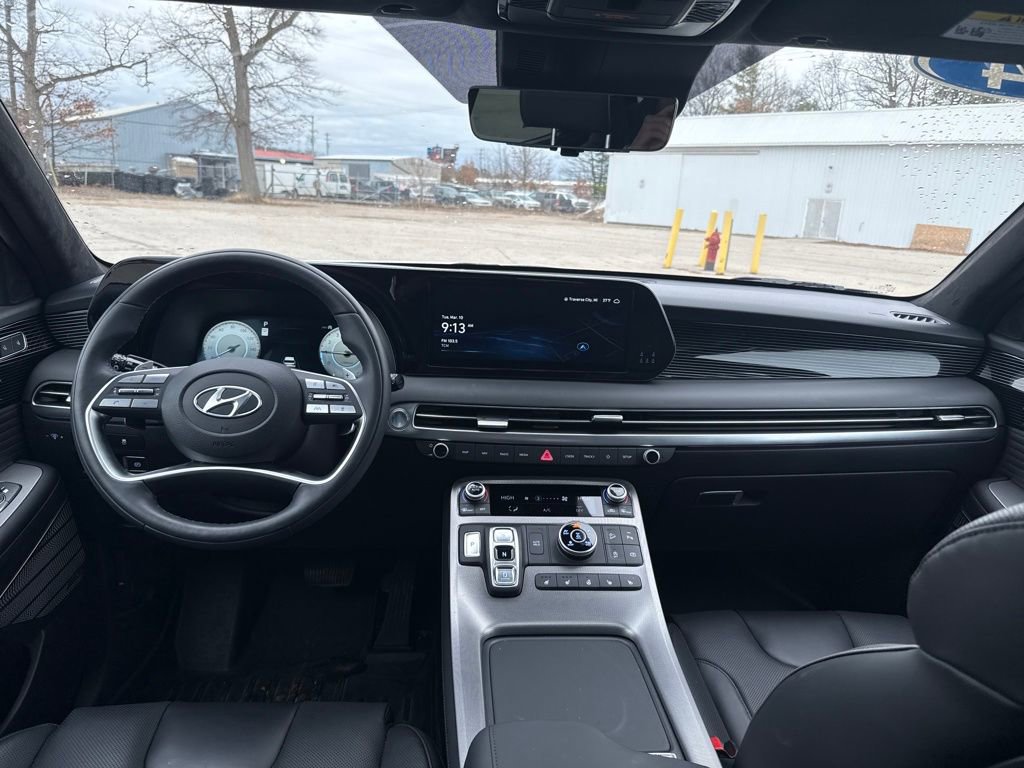 Used 2024 Hyundai Palisade Calligraphy image 18