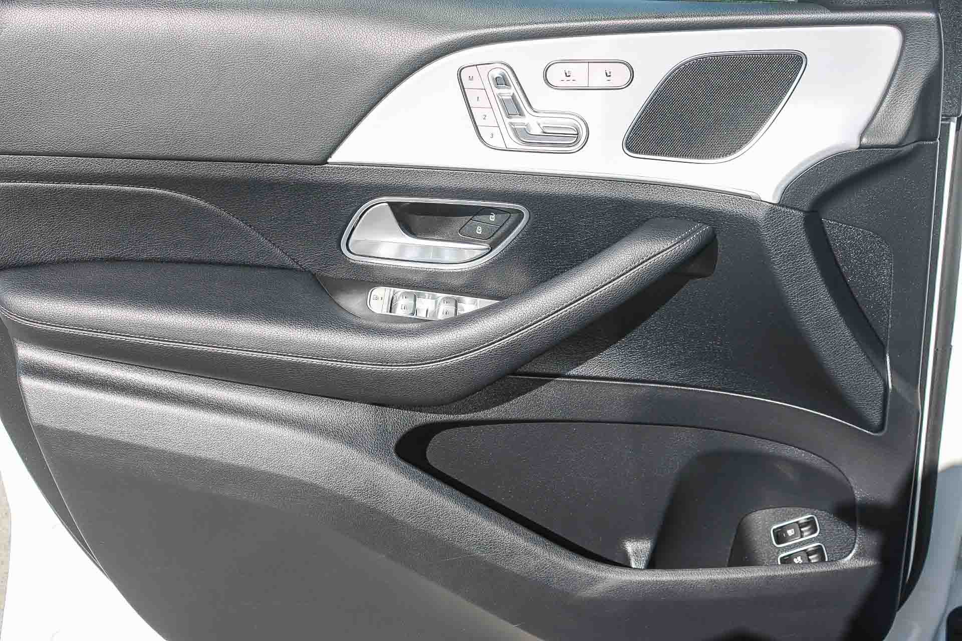 Used 2024 Mercedes-Benz GLE 450e 4MATIC image 21