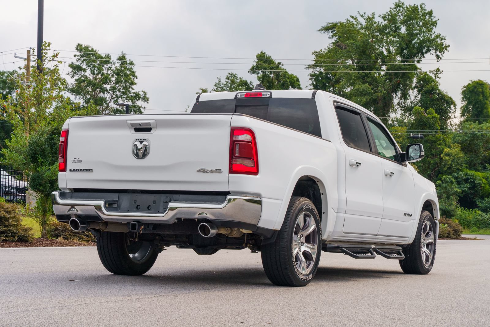 Used 2022 RAM 1500 Laramie AWD/4WD image 9