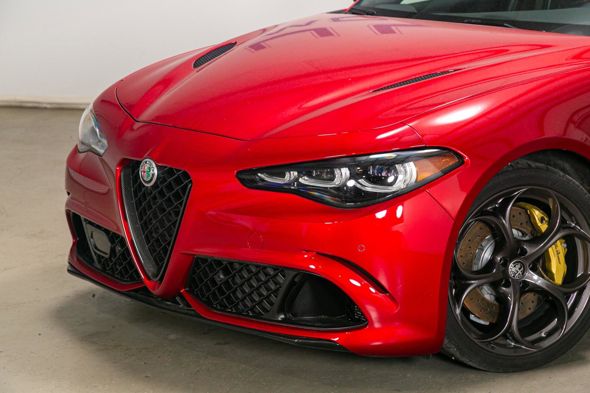 Used 2024 Alfa Romeo Giulia Quadrifoglio image 7
