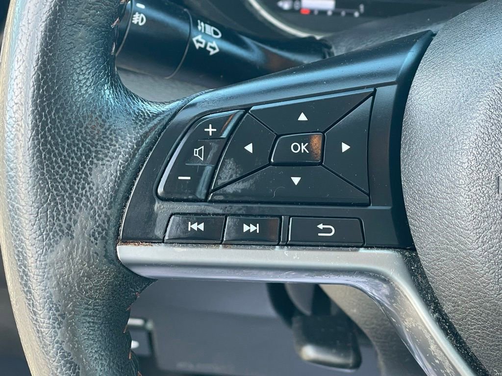 Certified 2020 Nissan Versa SR image 16