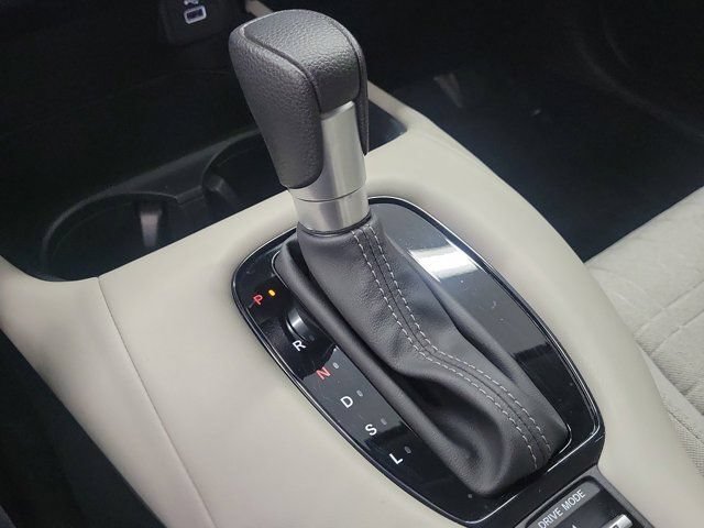 Used 2025 Honda HR-V LX image 31