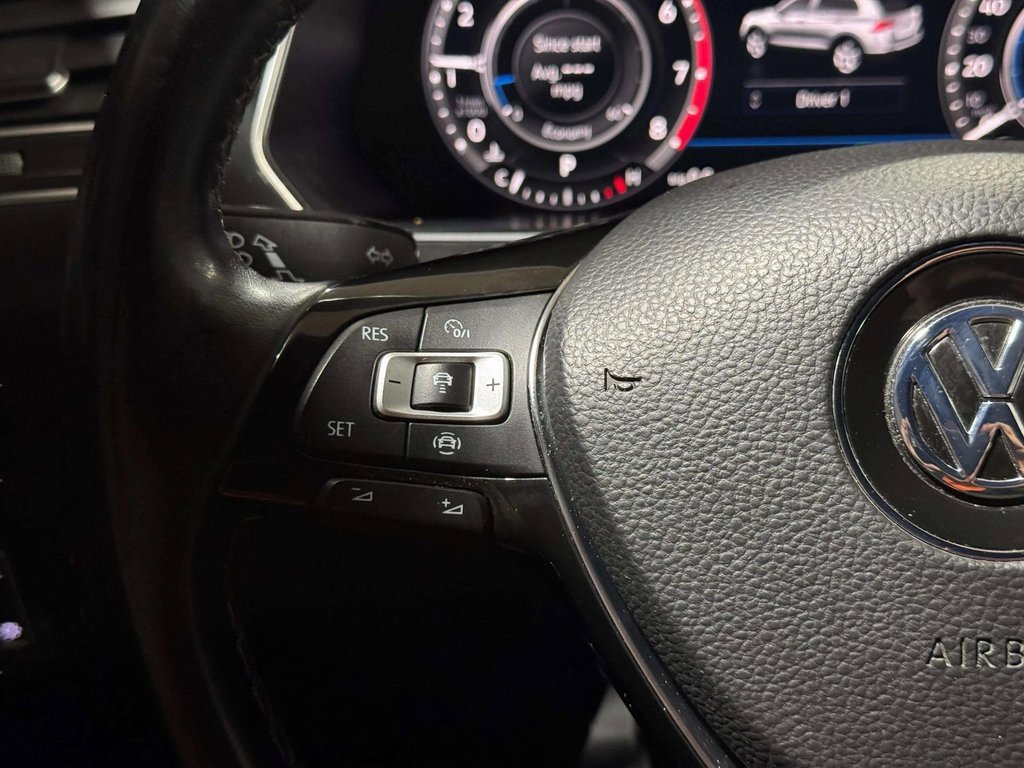 Used 2019 Volkswagen Tiguan SEL R-Line image 10