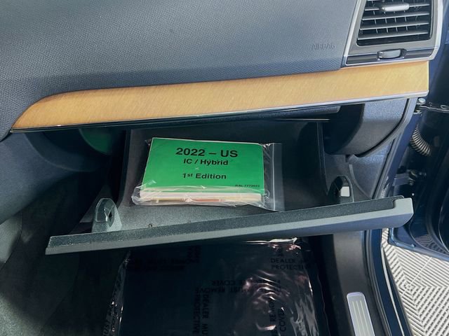 Used 2022 Volvo XC90 T6 Momentum w/ Advanced Package image 30